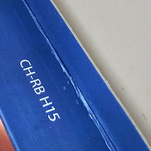 NEW! Disney Frozen Olaf Snowman Shaker Silver Necklace - Picture 7 of 8